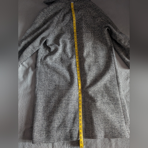 Oak + Fort Herringbone Coat - Picture 7 of 9